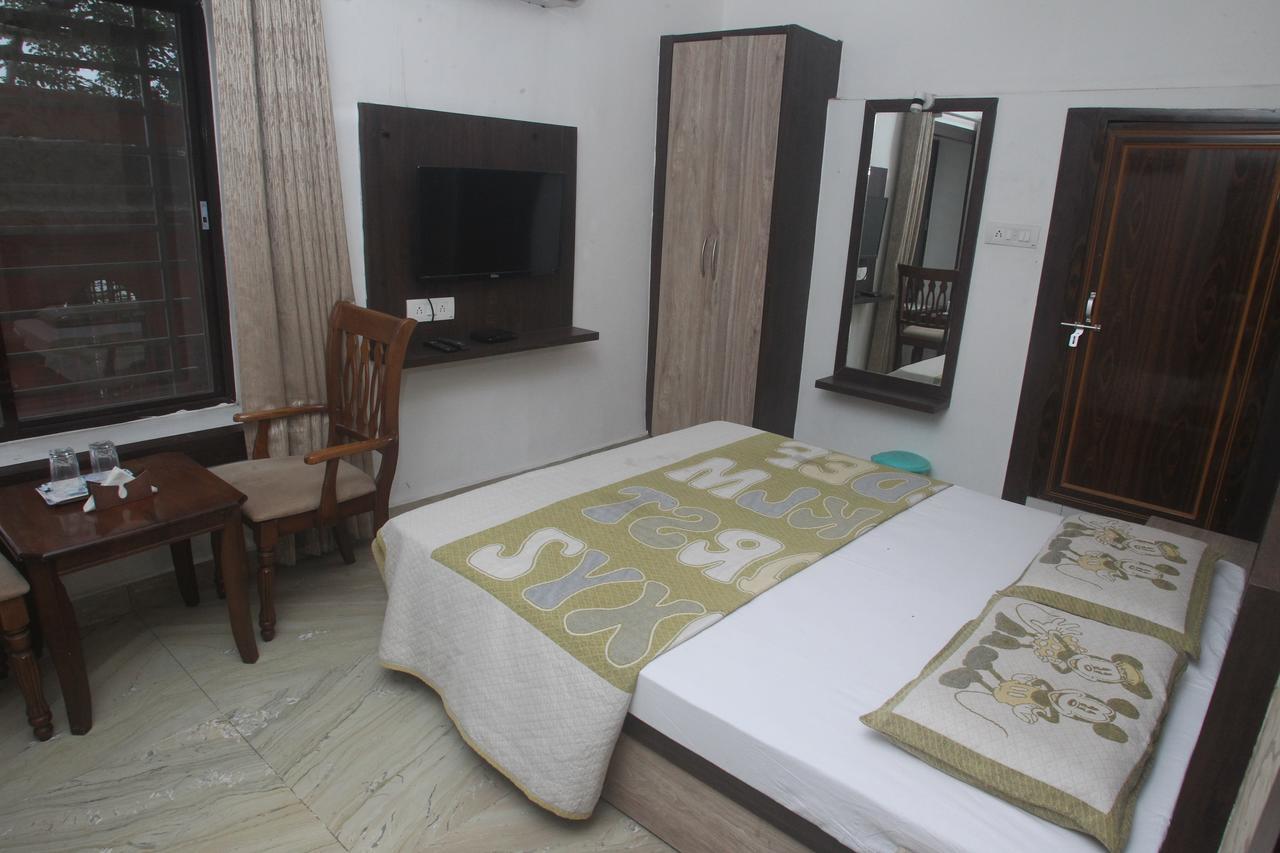 Alakhnanda Guest House Bénarès Extérieur photo